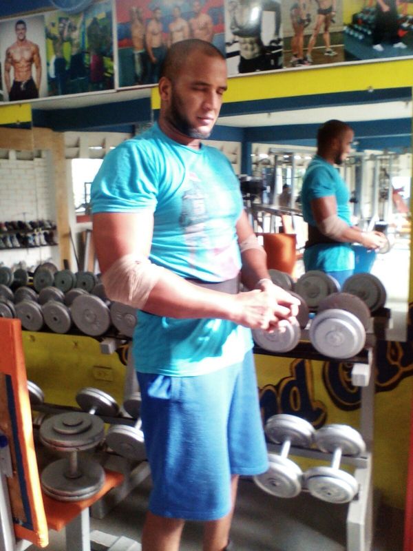 Date this voluptuous Dominican Republic man The red machine from Estados Unidos DO29085