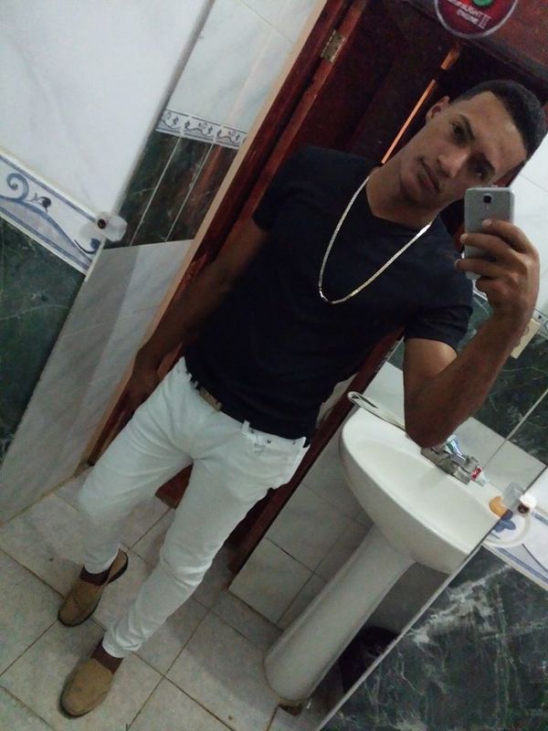 Date this nice looking Dominican Republic man Tony from Samana DO29218