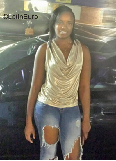 Date this good-looking United States girl Kayane from Decatur US18278