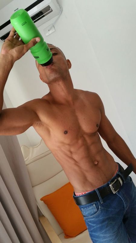 Date this sensual Dominican Republic man Yunior from Santiago DO29375