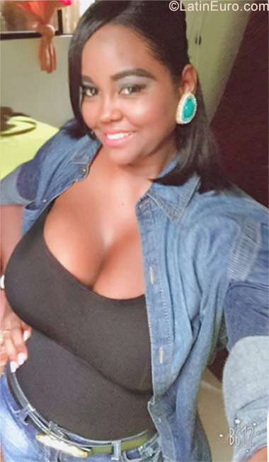 Date this fun Dominican Republic girl Denny from San Francisco De Macoris DO29595