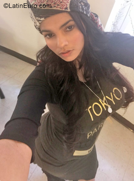 Date this good-looking Dominican Republic girl Ysabela from San Francisco De Macoris DO29615