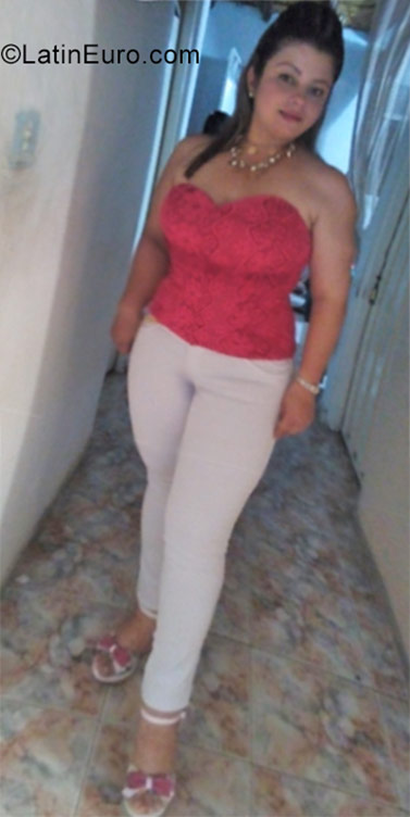 Date this cute Colombia girl Luz mary from Barranquilla CO22047