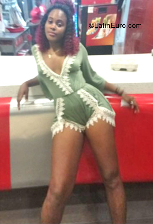 Date this good-looking Jamaica girl Kendora from Kingston JM2493