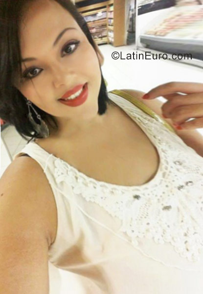 Date this delightful Brazil girl Amanda from Belo Horizonte BR10216