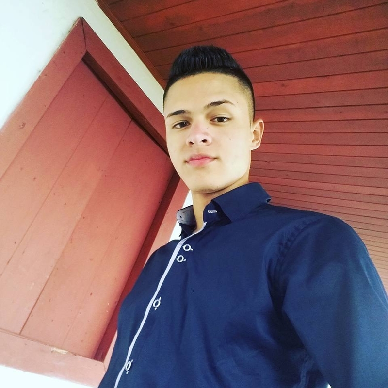 Date this happy Colombia man Daniel from Bogota CO22226