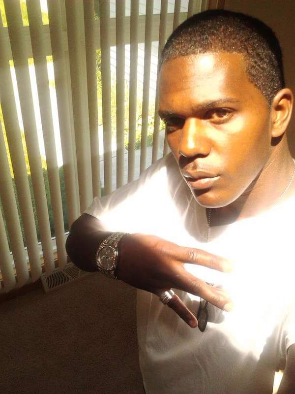 Date this georgeous United States man Turall from Grand Rapids US18626