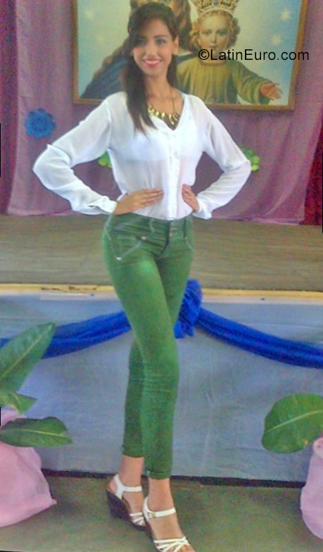 Date this georgeous Venezuela girl Yerbelis from Ciudad Guayana VE887