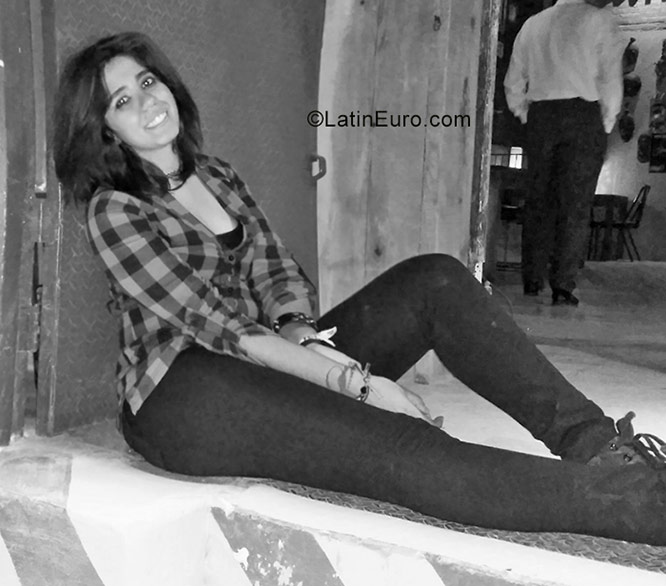 Date this georgeous Mexico girl Ana from Torreon MX1521
