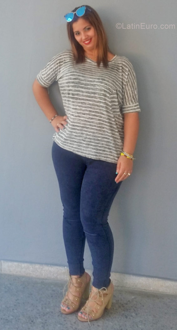 Date this delightful Cuba girl Heidi from Havana CU588