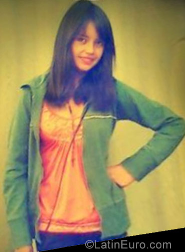 Date this young Colombia girl Leidy from Ayapel CO22477