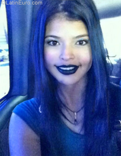 Date this good-looking Venezuela girl Mariam from Maracaibo VE1039