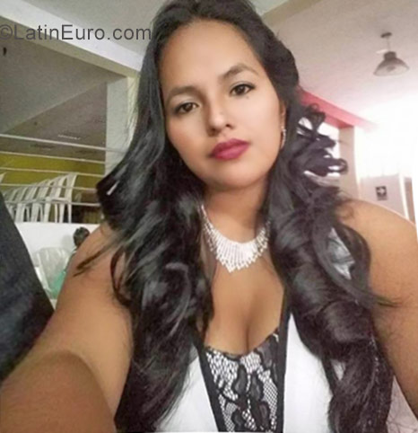Date this fun Peru girl Rocio from Lima PE1152
