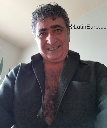Date this gorgeous United States man Alex from Clifton US18780