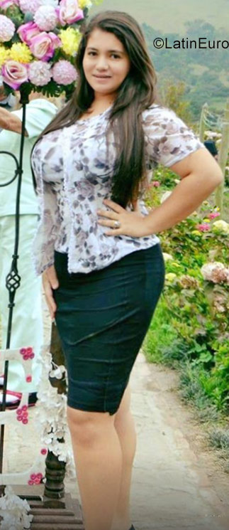 Date this stunning Venezuela girl Madelen from Caracas VE1123