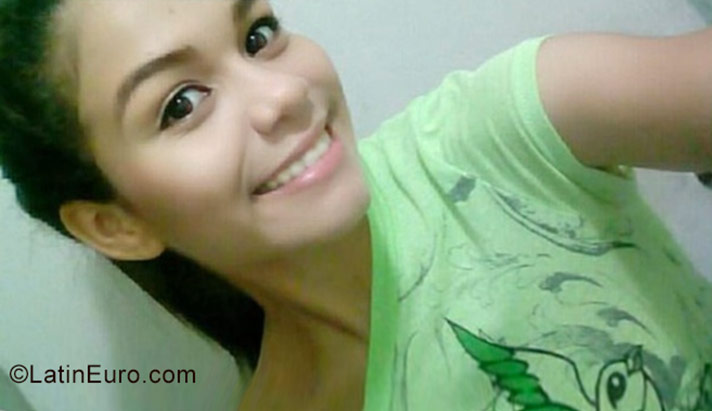 Date this funny Venezuela girl Danna from Maracaibo VE1153