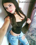 tall Venezuela girl Maria from Valencia VE1201