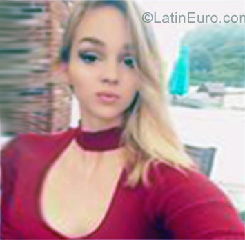 Date this foxy Venezuela girl Yesica from Lagunillas VE1240