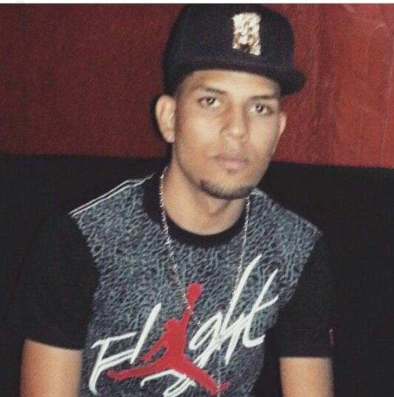 Date this pretty Dominican Republic man Manuel from Santiago DO31103