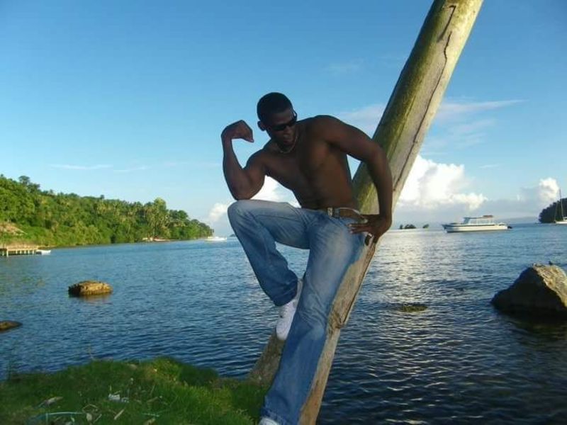 Date this happy Dominican Republic man Dario from Santo Domingo DO31151
