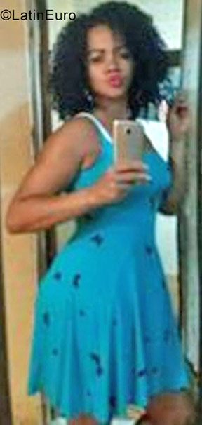 Date this fun Brazil girl CHOCOLATE - Juliana from Rio De Janeiro BR10419