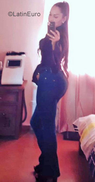 Date this nice looking Colombia girl Luisa fernanda from La Dorada CO23169