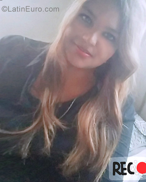 Date this young Honduras girl Gabriela from San Pedro Sula HN2430