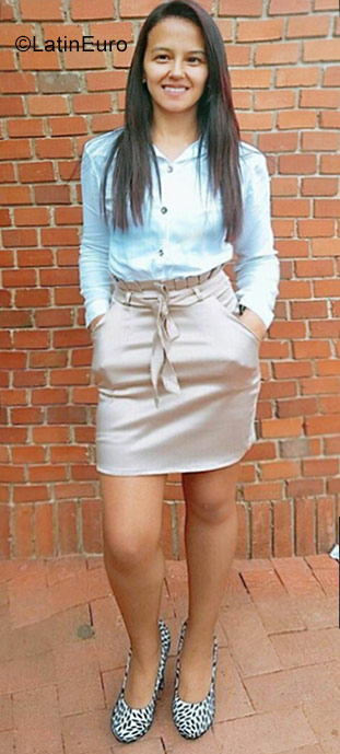 Date this good-looking Colombia girl Stefany from Bogota CO23252