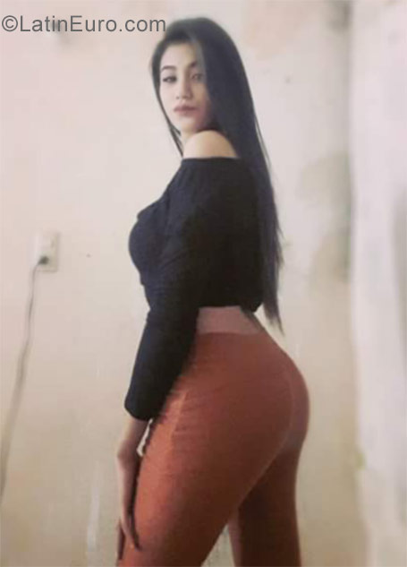 Date this sultry Mexico girl Lizeth Arely from Monterrey MX1551