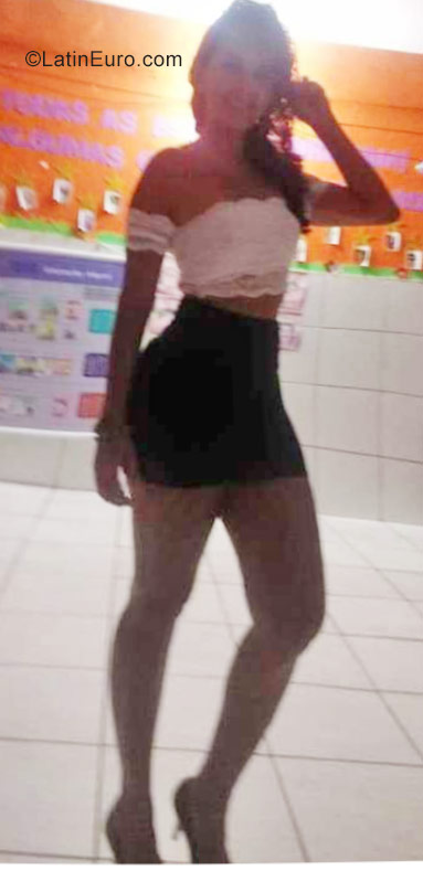 Date this georgeous Brazil girl Karlla from Fortaleza BR10433
