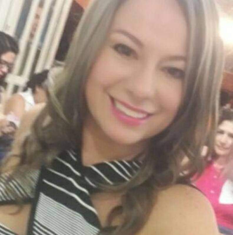 Date this lovely Colombia girl VALENTINA from Bucaramanga CO23339