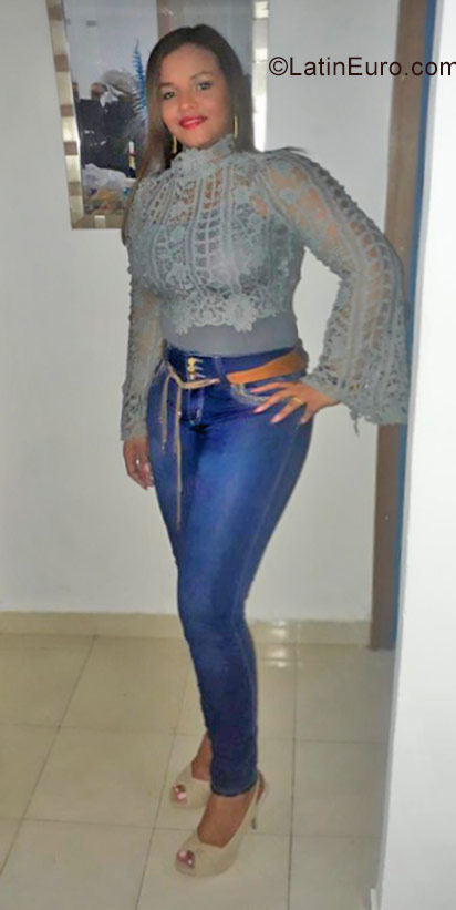 Date this sensual Panama girl Maria from panama city PA1108