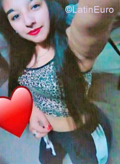 Date this stunning Argentina girl Lina from Buenos Aires AR127