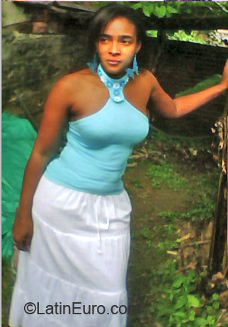 Date this stunning Colombia girl Francia from Cali CO23616
