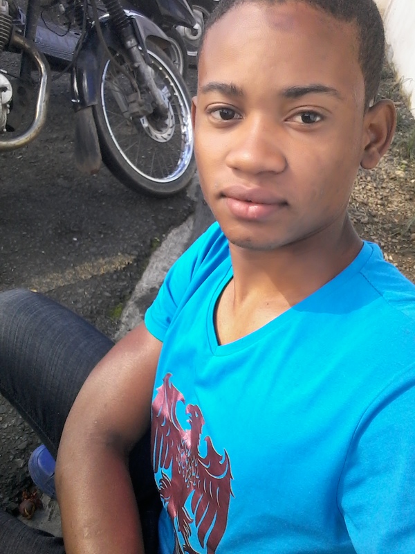 Date this voluptuous Dominican Republic man Raulin from Bonao DO32034