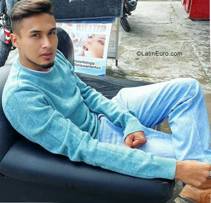 Date this funny Colombia man Juan from Bogota CO23729
