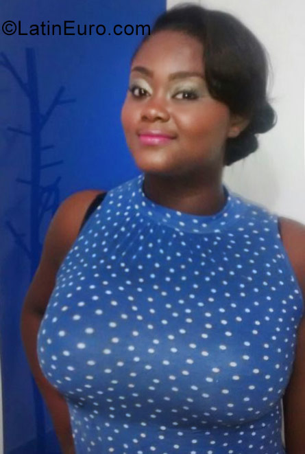 Date this happy Colombia girl Keisy from Barranquilla CO27087