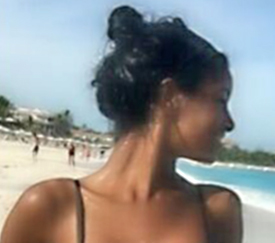 Date this georgeous Ecuador girl Adriana from Guayaquil EC259