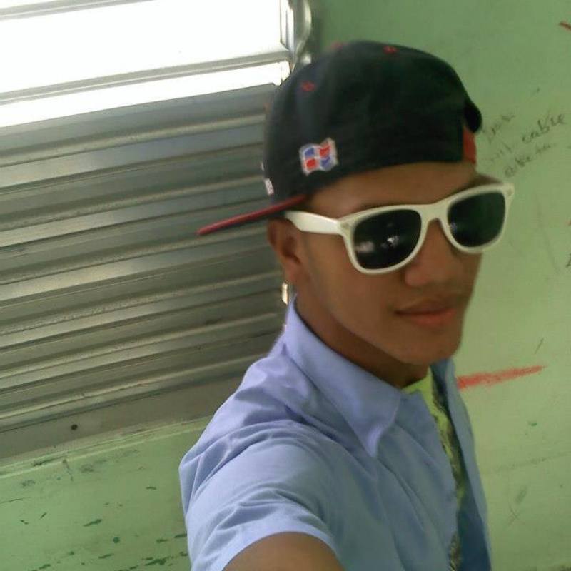 Date this happy Dominican Republic man Eddy from Nagua DO32333