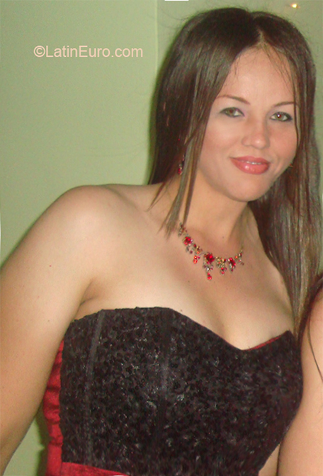 Date this happy Colombia girl Katerine from Santa Marta CO23851