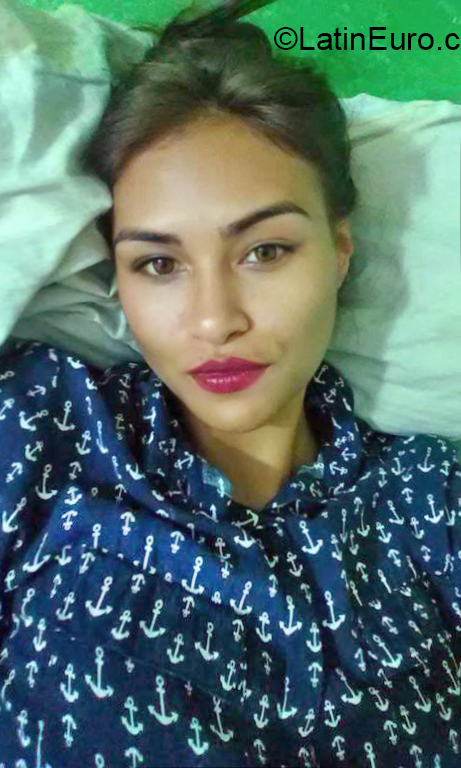Date this cute Venezuela girl Rafielis from Valencia VE3649