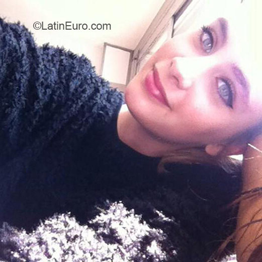 Date this georgeous Venezuela girl Chiara from Maracaibo VE1647