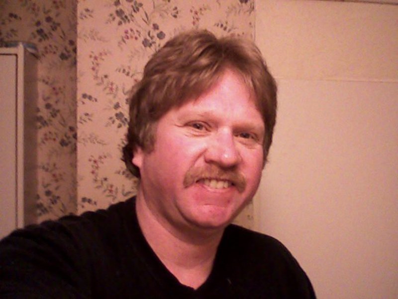 Date this voluptuous United States man GLEN from Norwich US19352
