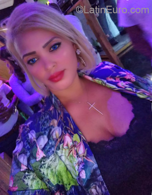 Date this lovely Dominican Republic girl Celeste from San Cristobal DO32553