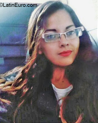 Date this sultry Venezuela girl Natasha from Pascua VE1664