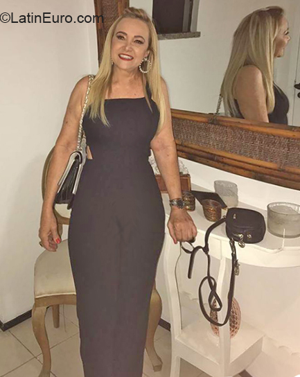 Date this sensual United States girl Raquel from Uniontown US19385