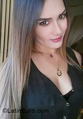 Date this beautiful Venezuela girl Karina from Puerto La Cruz VE1767