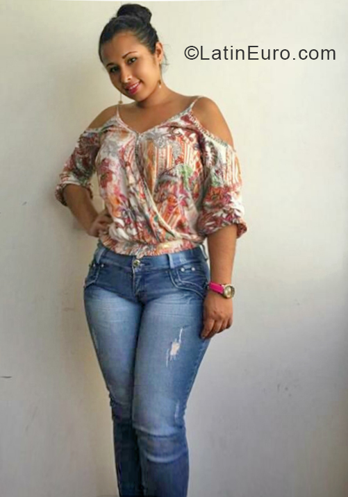 Date this funny Colombia girl Angelica from Bogota CO24134