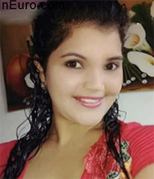 Date this happy Venezuela girl SARAH from Merida VE1836