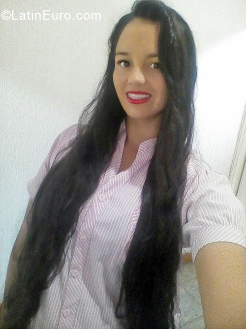 Date this exotic Colombia girl July from Villavicencio CO24277